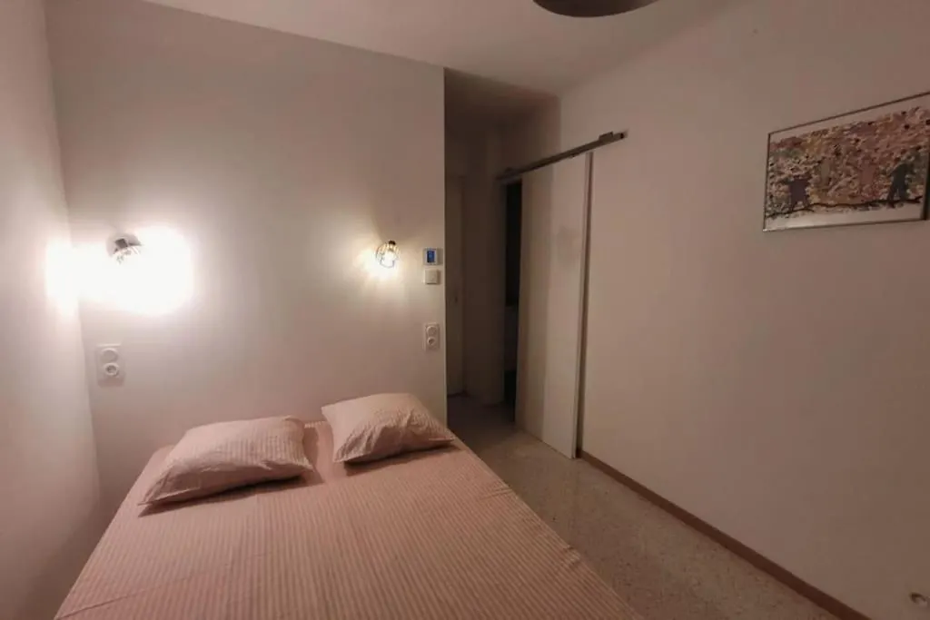 Haut De Villa 3 Chambres Climatisation, Wifi , Terasse Et Jardin Toulon Apartment
