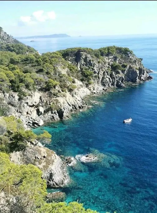 Haut De Villa 3 Chambres Climatisation, Wifi , Terasse Et Jardin Toulon