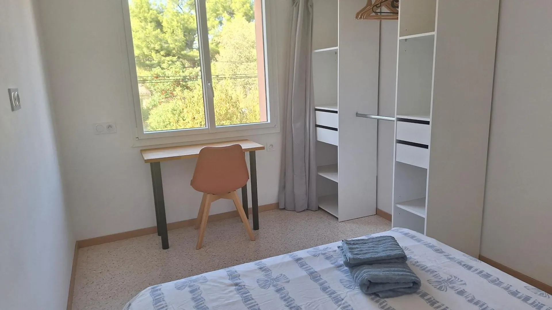 Apartment Haut De Villa 3 Chambres Climatisation, Wifi , Terasse Et Jardin Toulon